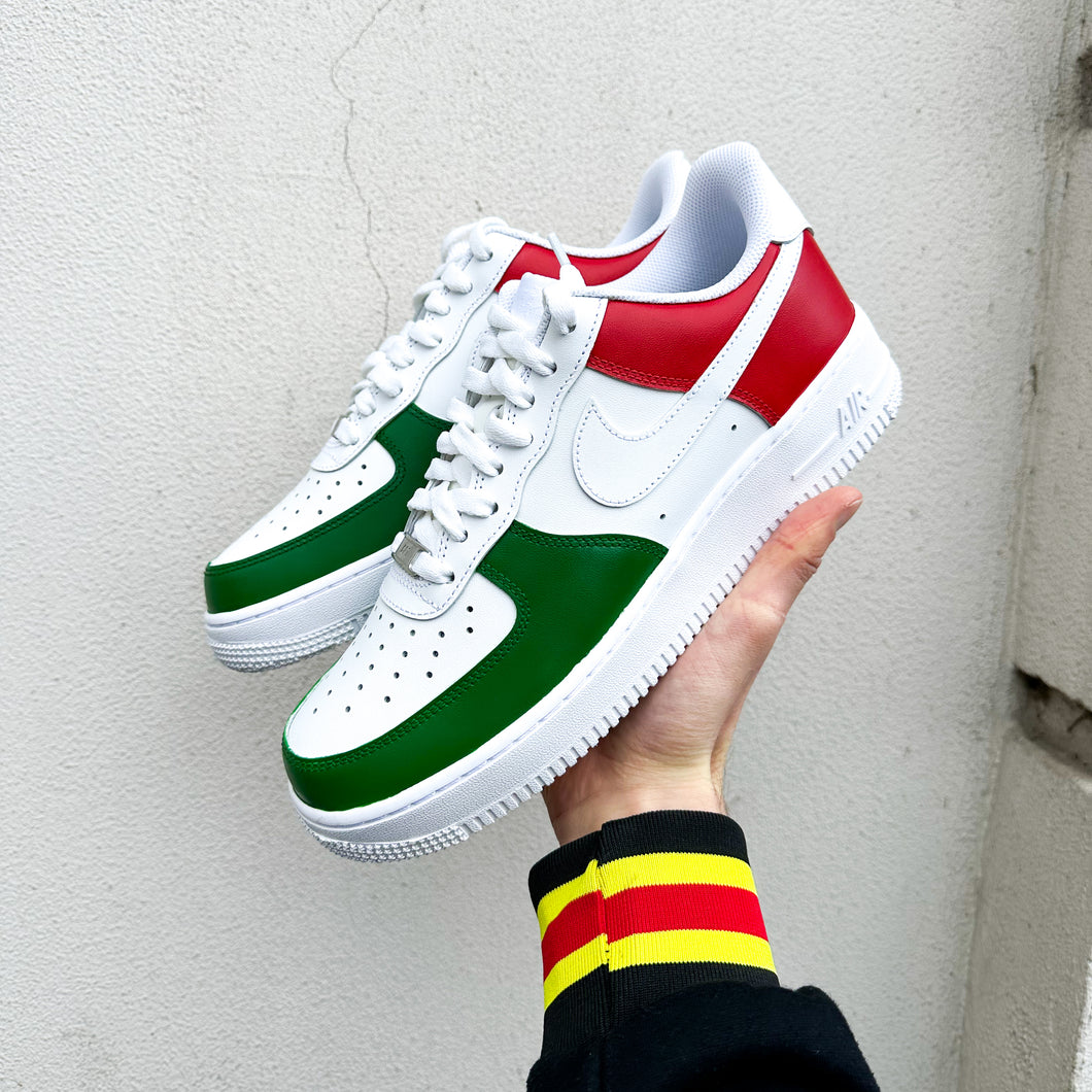 Italian Flag Customs
