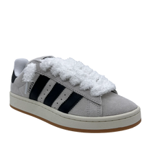 Load image into Gallery viewer, Fat Fuzzy Fluffy Laces (white)
