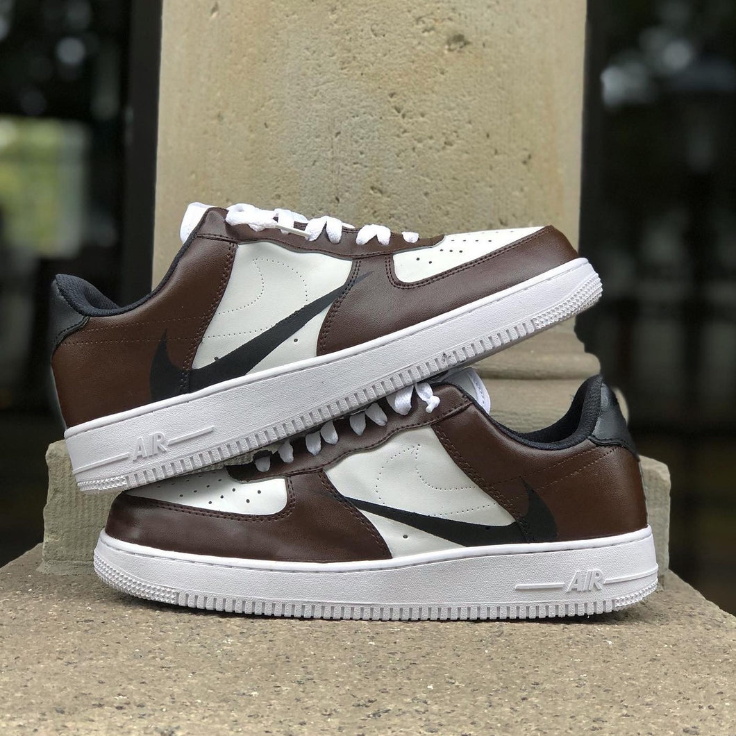 Travis Reverse AF1