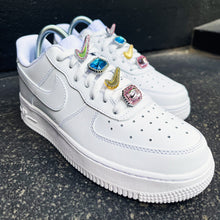 Load image into Gallery viewer, Diamond Sneaker Jewelry
